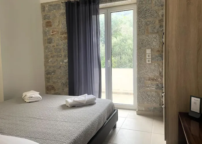 Panoramic View Of Laconic Sea Apartman